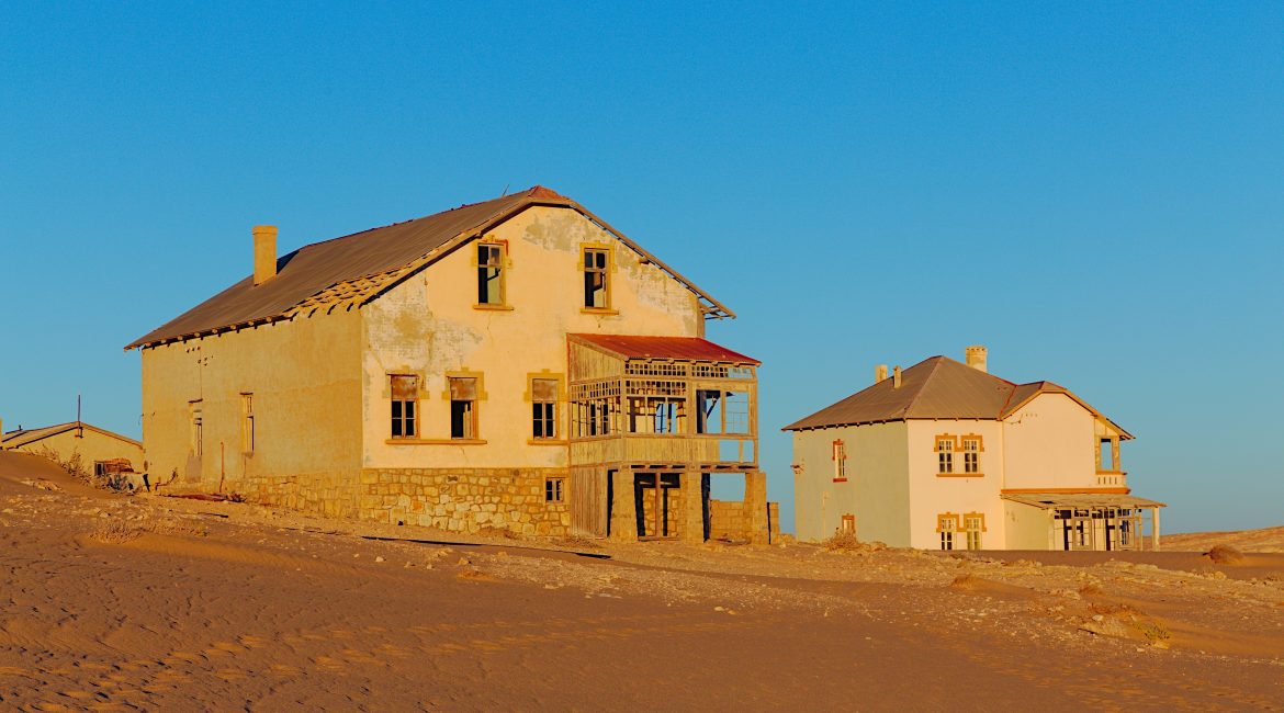 kolmanskop-tour-from-luderitz